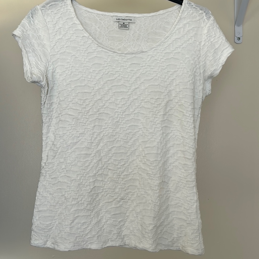 White textured Liz Claiborne top size medium